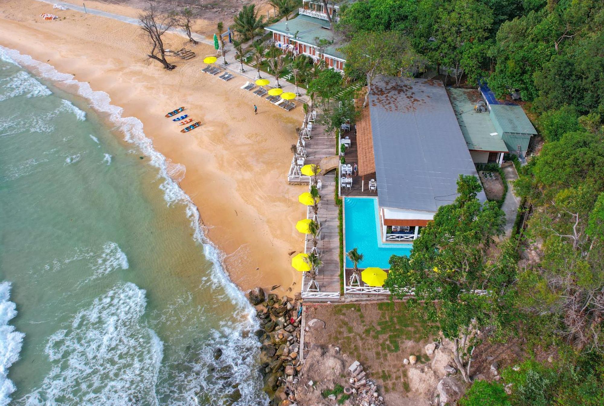One By Ehm Koh Rong Sanloem